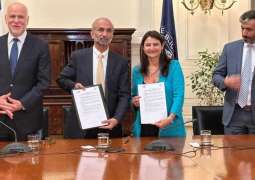 "المجلس العالمي للتسامح" يوقع اتفاقيتي تعاون مع مجلسي الشيوخ والنواب التشيليين