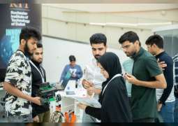 17 جامعة وطنية وعالمية تستعرض مهارات طلابها في "مسابقة الإمارات للروبوتات"