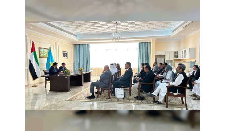 القنصلية الكازاخستانية بالدولة تبحث التعاون التجاري مع عدد من الشركات بالتعاون مع "غرف دبي"
