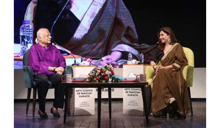 Social media users lesson PML-N Senator over remarks against Mahira Khan, Anwar Maqsood  