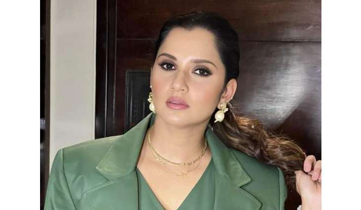 Sania Mirza slays in stunning fern-green suit

 
