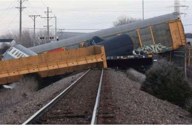 Norfolk Southern Train Derails in Alabama as CEO Testifies in Congress - Reports