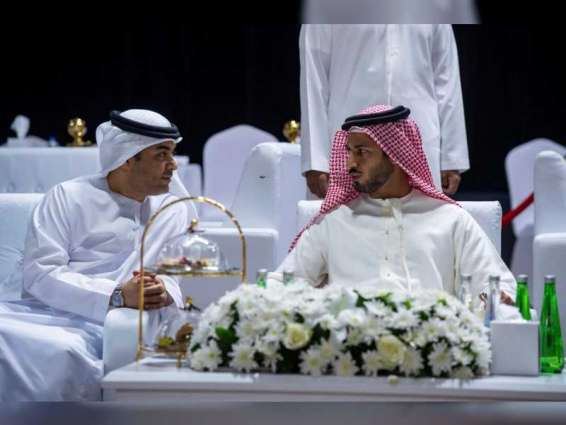 "سما العبادلة" نجمة اليوم الثاني في بطولة الإمارات لمربي الخيل العربية