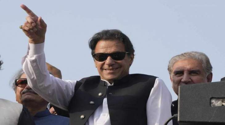 رئیس الوزراء السابق عمران خان یوٴکد بأن اتھامہ بالارھاب مزحة