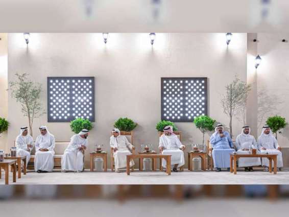 حاكم عجمان يستقبل المهنئين بشهر رمضان المبارك في قصر الزاهر