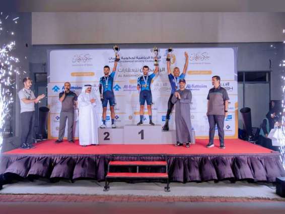 عبد العزيز النعيمي بطلا لسباق الدراجات الهوائية في "عجمان الحكومية"