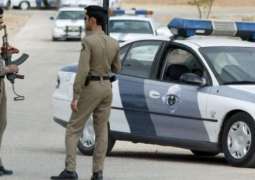 شرطة سعودیة تضبط مقیما باکستانیا بتھمة تسول مباشر من أمام المسجد