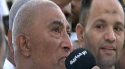 شاھد مقطع : معتمر مصري یبکي أثناء زیارة المسجد الحرام