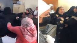 معلمات تتعرضن للاعتداء بالضرب داخل مدرسة فی العراق