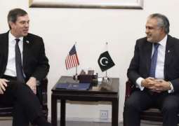 Ishaq Dar, Andrew Schofer discuss bilateral economic ties