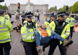 London Police Announce Arrest of 16 Just Stop Oil Protesters in City Center