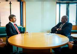 عبدالله بن زايد يلتقي وزير الخارجية في حكومة الظل البريطانية