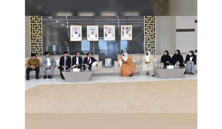 الإمارات و إندونيسيا تبحثان  تعزيز التعاون في مجال الشؤون الدينية و تأهيل الأئمة و الخطباء