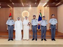 قائد عام شرطة أبو ظبي يلتقي السفير الكويتي