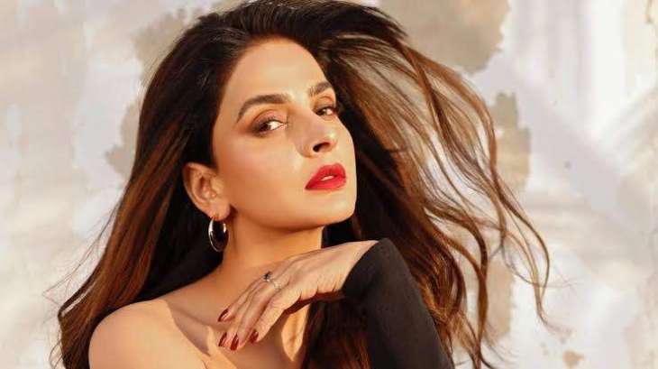 Saba Qamar suffers from lung inflections