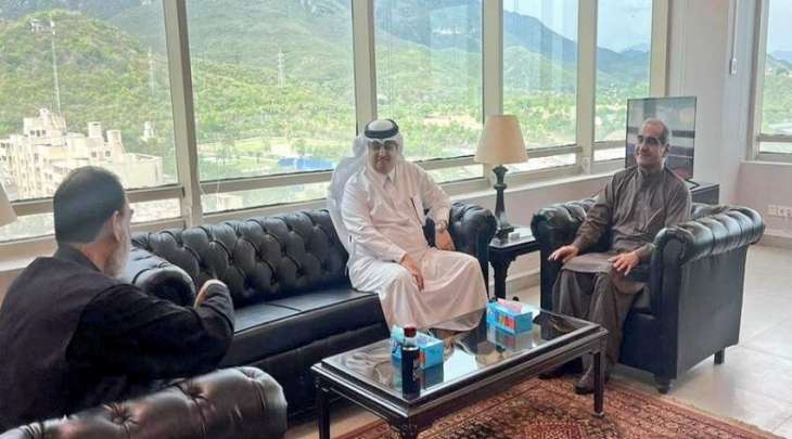 وزیر الطیران و السکک الحدیدیة یجتمع بسفیر السعودیة لدی اسلام آباد