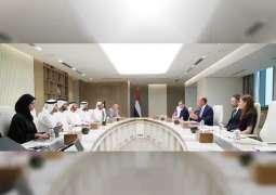 الإمارات والمملكة المتحدة تبحثان تعزيز آفاق الشراكة الاقتصادية وتوسيع مجالات التعاون التجاري والاستثماري