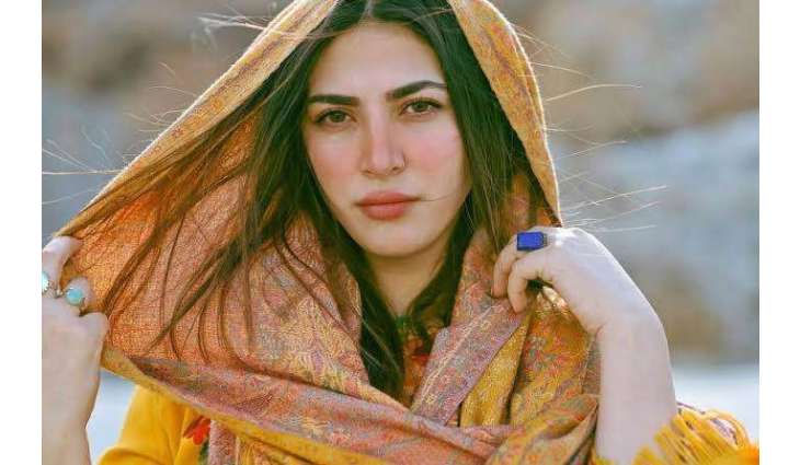 Naimal Khawar extends birthday wishes to Hamza Ali Abbassi