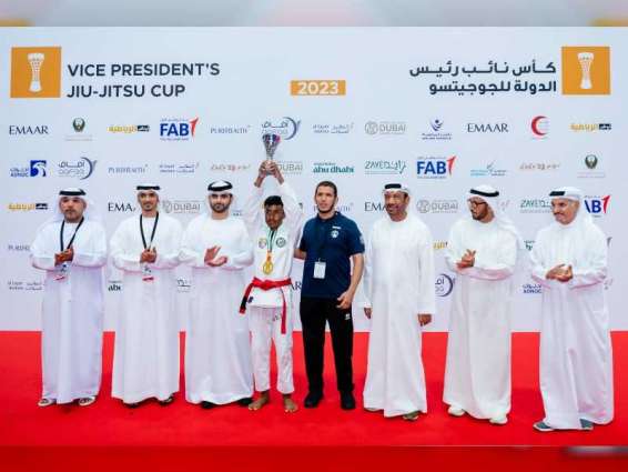 منصور بن محمد  يتوّج أبطال كأس نائب رئيس الدولة للجوجيتسو