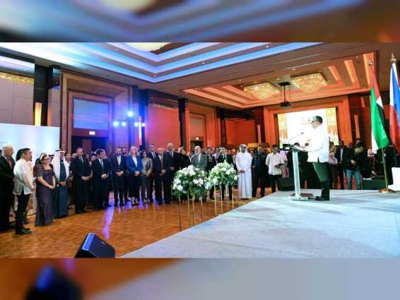 نهيان بن مبارك يحضر حفل السفارة الفلبينية بيومها الوطني