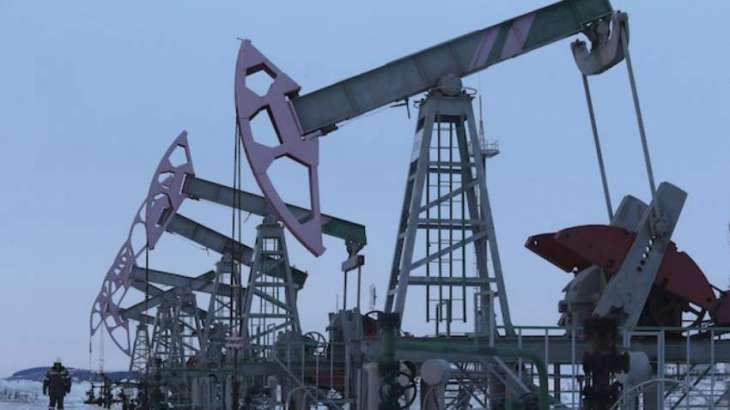 Oil Rises on Russia Concerns But Rally Held Back by Inflation, Rate Hike Fears