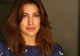 Mehwish Hayat's comeback on small screen by year-end