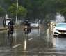 Heavy rain hits Lahore, Punjab other cities