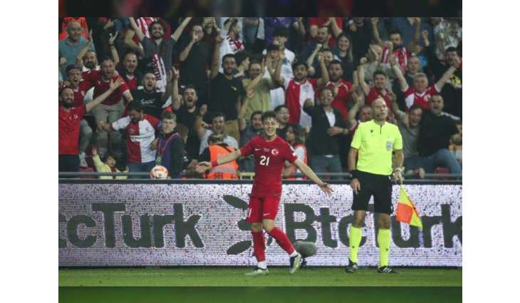 Real Madrid signs young Turkey midfielder Arda Güler