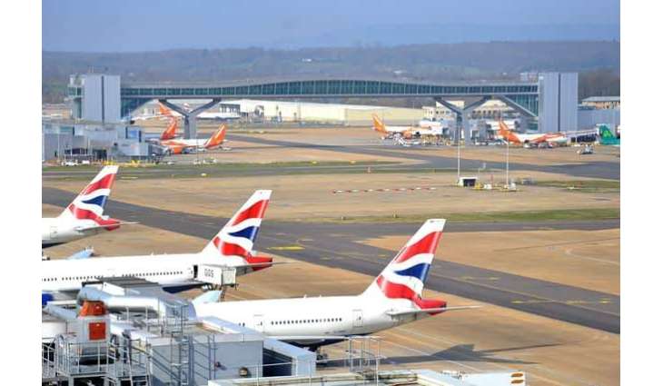 Workers at UK's Gatwick Airport Secure Offer of Pay Raise, Stop Protests - Trade Union
