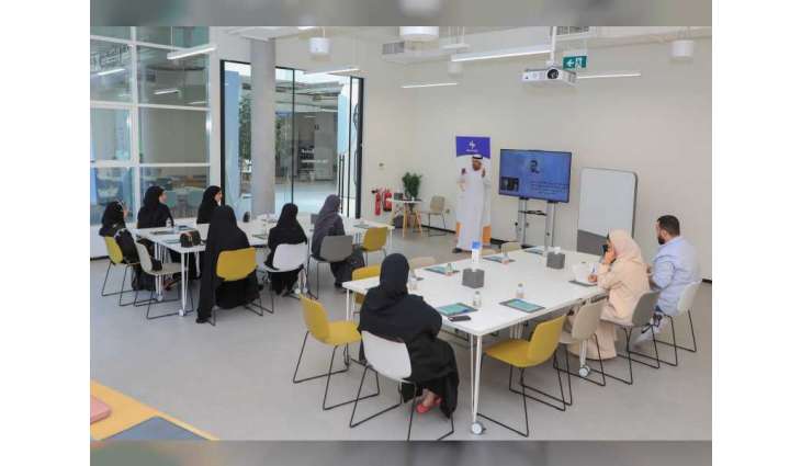 "سيدات أعمال عجمان" يؤكد أهمية الذكاء الاصطناعي في العمل الحر