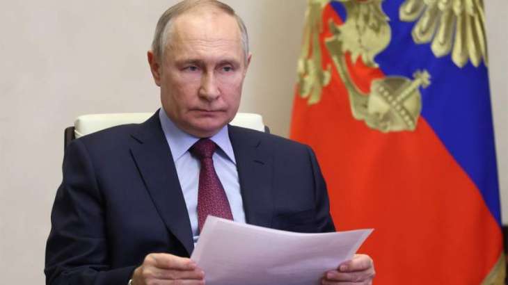 Putin Signs Law Barring Foreigners From Owning News Aggregators in Russia