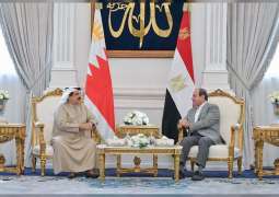 ملك البحرين والرئيس المصري يبحثان مستجدات الأوضاع الإقليمية والدولية