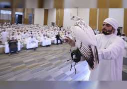 Falconers of the world meet in Abu Dhabi for new falcon auction