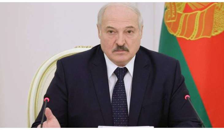 Ex-Polish Prime Minister Says Lukashenko's Guard Behind Recent Violation of Airspace