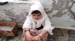 طفلة یمنیة تتعرض للاعتداء بالضرب علی ید والدھا قبل بیعھا کجاریة بمبلغ قلیل