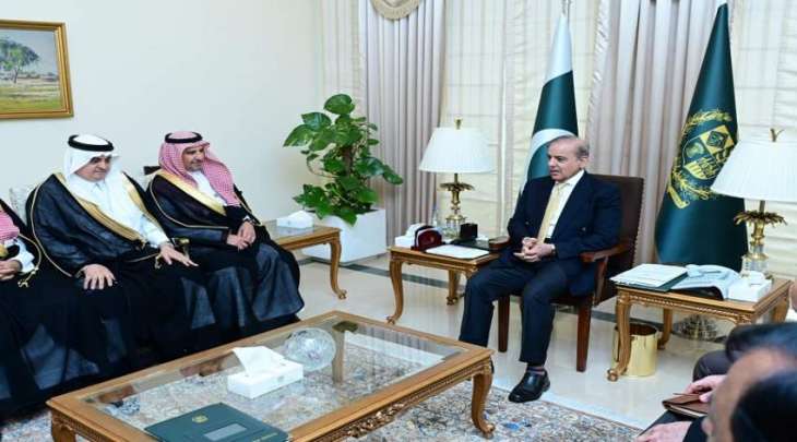 رئیس الوزراء شھباز شریف یستقبل نائب وزیر الصناعة و الثروة المعدنیة السعودي