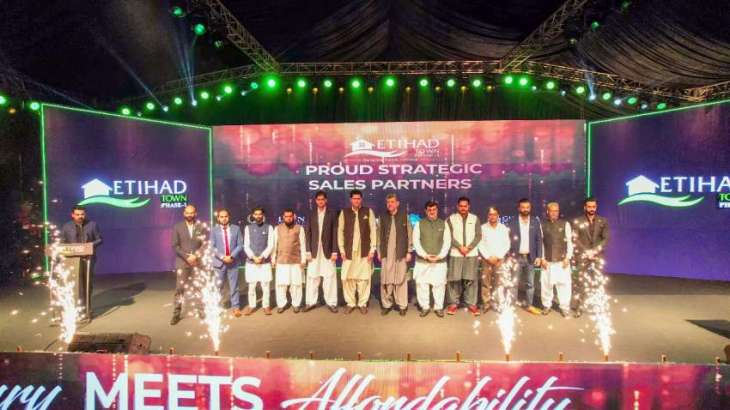 Etihad Town Phase 1 Lights Up Raiwind Road with a Spectacular Grand Ballot Night and Independence Day Celebration