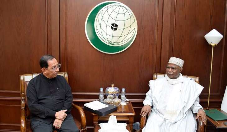 OIC Secretary-General Receives the Rector of the International Islamic University in Malaysia
