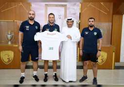 "الإمارات" يتعاقد مع المدرب الإسباني لويس بلاناغوما