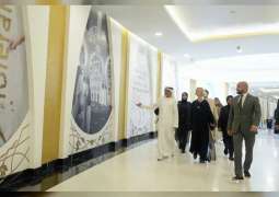 سفيرة الولايات المتحدة الأمريكية تزور جامع الشيخ زايد الكبير
