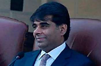 Caretaker Federal Minster for Commerce, Industries and Production. Dr. Gohar Ejaz for diversifying exports to achieve the targets