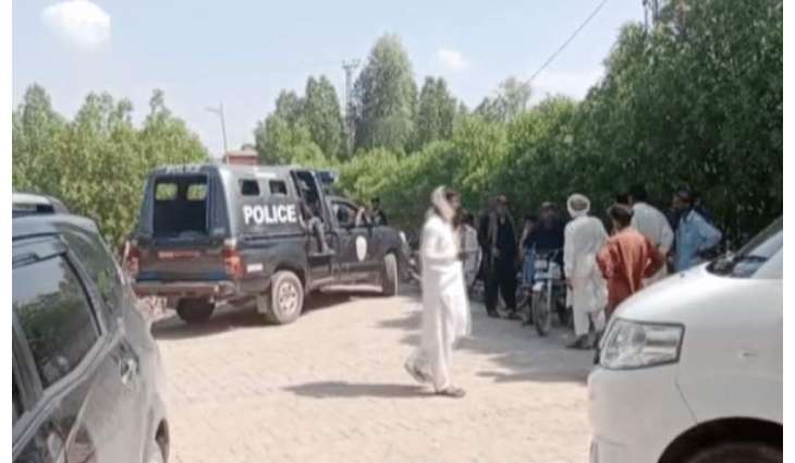 Eight killed in explosion of live mortar in Kandhkot