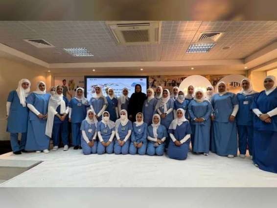 تخريج 37 ممرضة إماراتية من برنامج الخريجين الجدد بمستشفى صقر