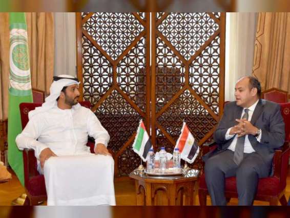 الإمارات ومصر تبحثان تدشين مسارات جديدة  للتبادل التجاري والتعاون الاقتصادي في قطاعات التكنولوجيا المالية واللوجستيات