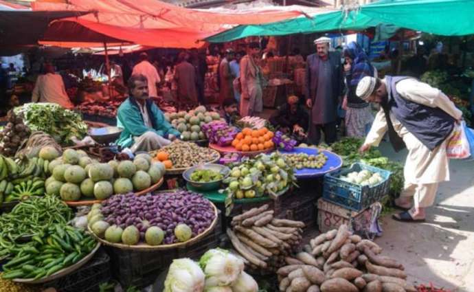 Food, fuel prices fan inflation in Pakistan