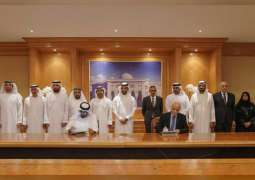 سلطان بن أحمد القاسمي يشهد توقيع اتفاقية بين جامعة الشارقة والهلال الأحمر الإماراتي