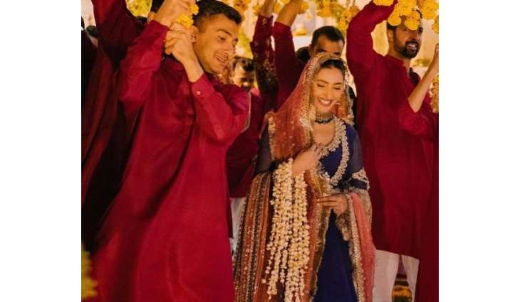 Mahira Khan shares glimpses from her joyful mehndi night