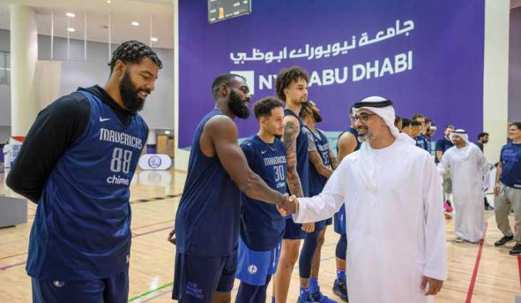 خالد بن محمد بن زايد يلتقي مالك نادي دالاس مافريكس ونائب مفوض الرابطة الوطنية لكرة السلة الأمريكية
