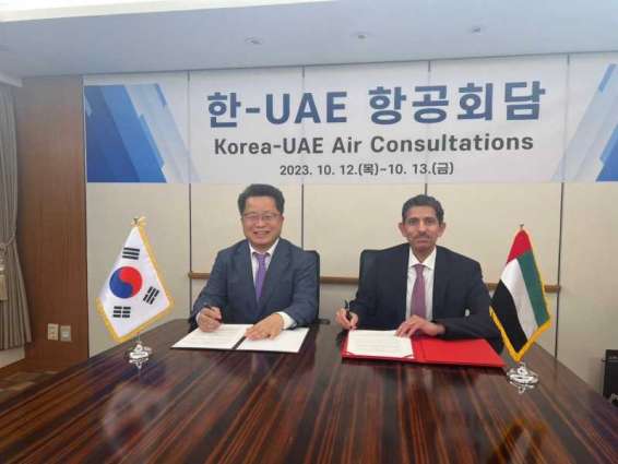 الإمارات وكوريا توقعان مذكرة تفاهم لتعزيز علاقات النقل الجوي الثنائية