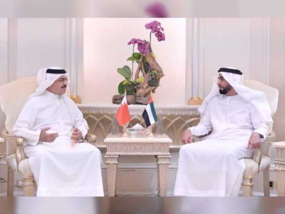Saif bin Zayed meets with Bahraini Minister of Interior